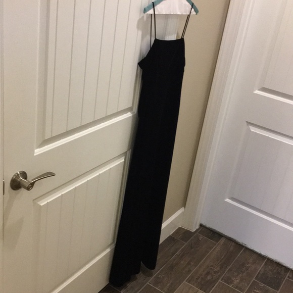 NWOT- Beautiful long Dress - Picture 2 of 5